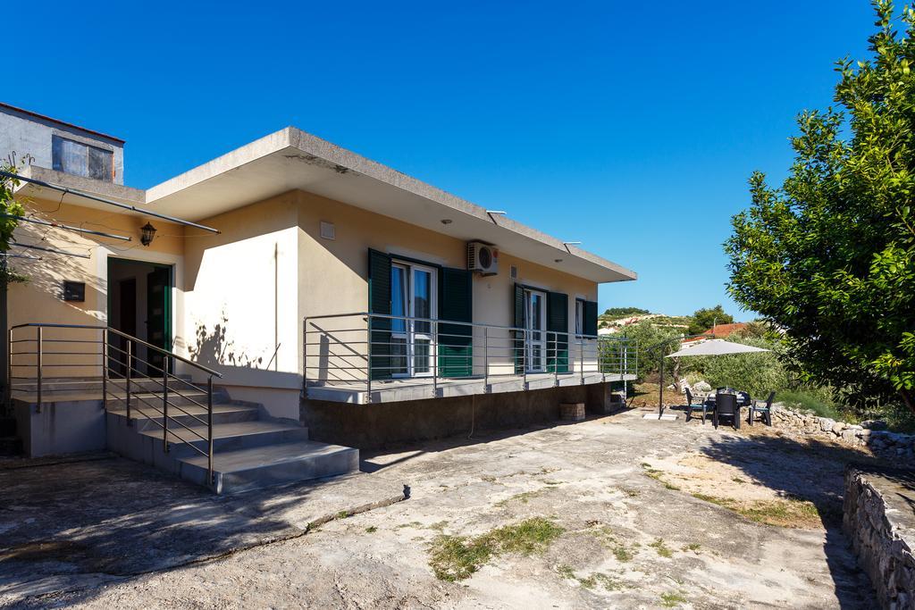 Holiday Home Iris Marina Luaran gambar